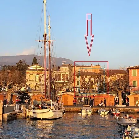 Sailor's House Garda